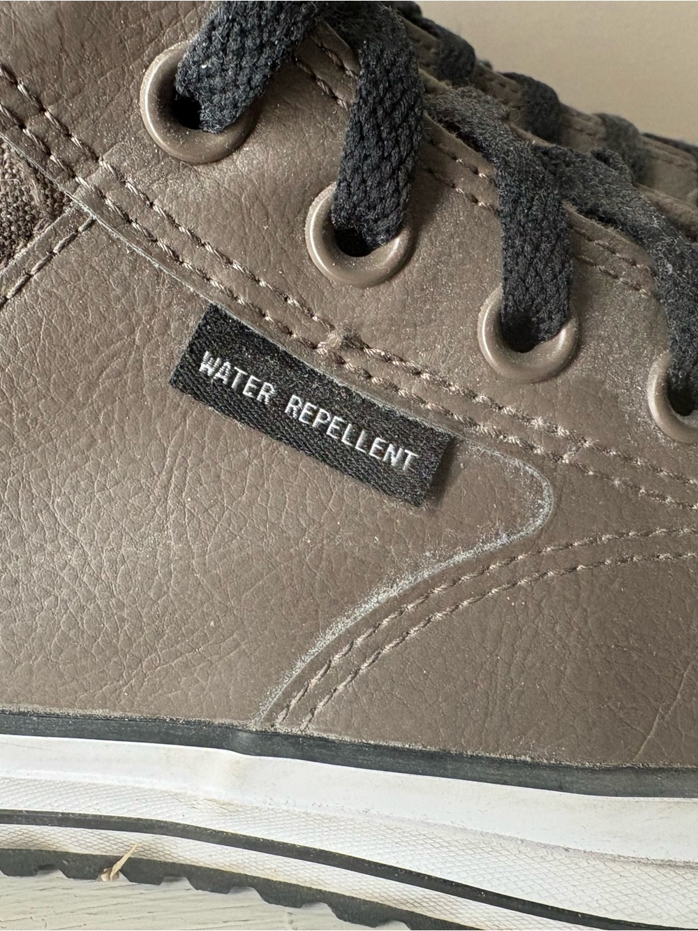 Converse Low-Top Sneakers in Taupe and Black - Picture 5 of 7